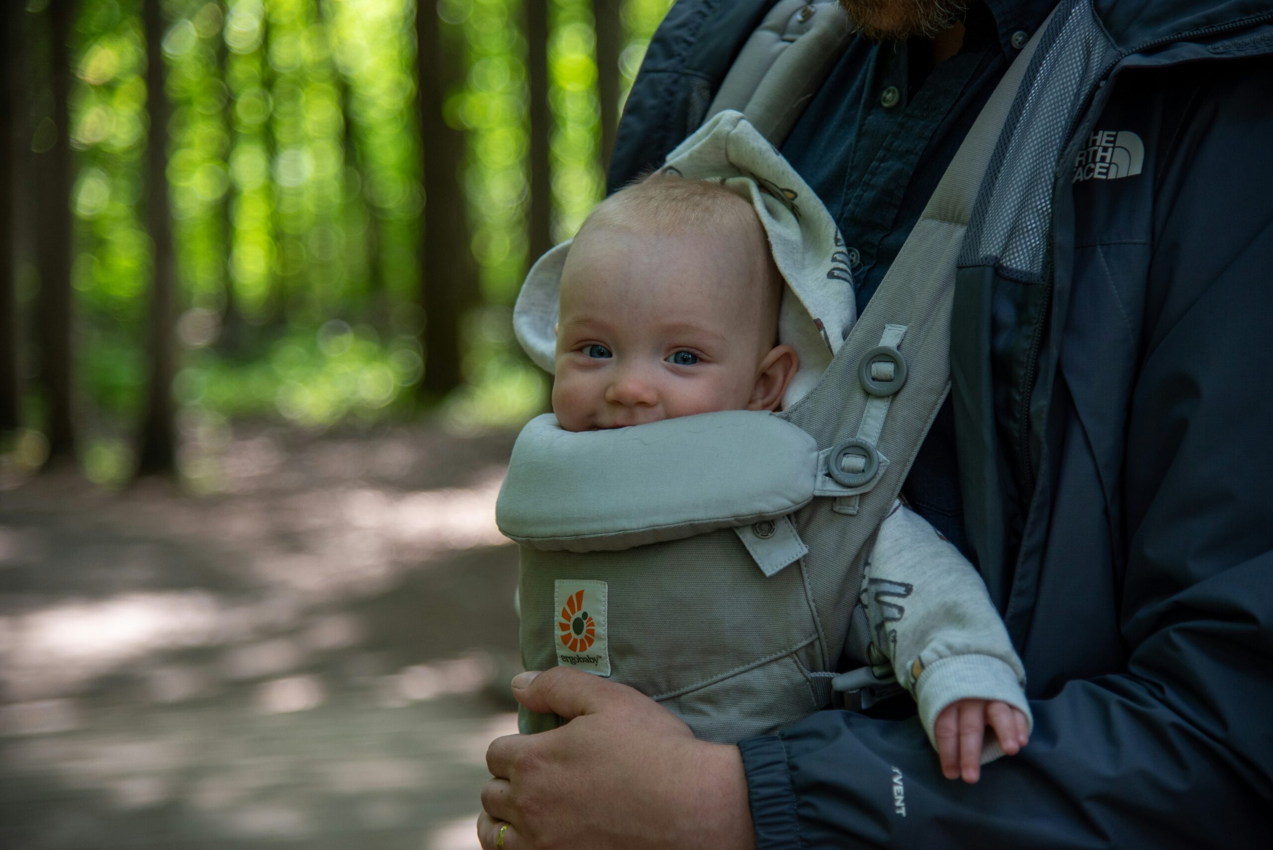 Babywearing Benefits for Mom and Baby: 11 Proven Facts